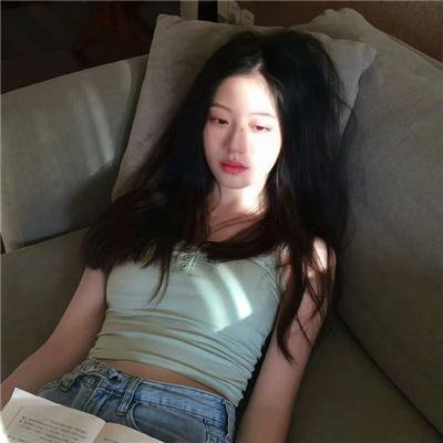 军舰春光